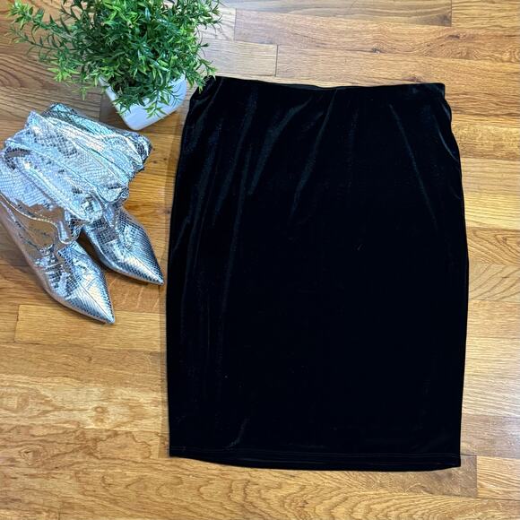 Halogen Womens Medium Black Velvet Midi Straight Pencil Skirt Party Cocktail - Picture 1 of 7